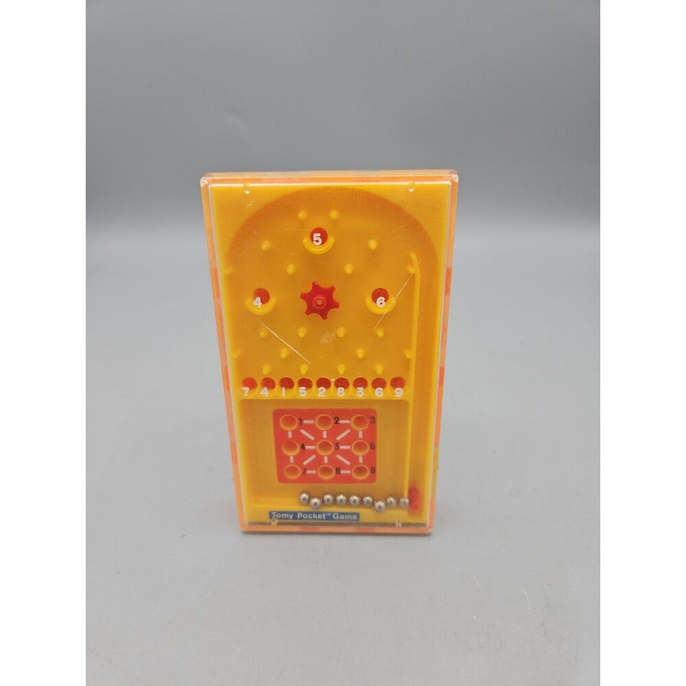 1975 TOMY POCKET GAME, TIC-TAC-SCORE - Fun Toy
